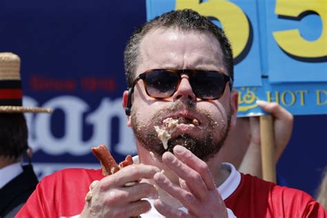 Nathan's Hot Dog Eating Contest 2024: Patrick Bertoletti Wins .